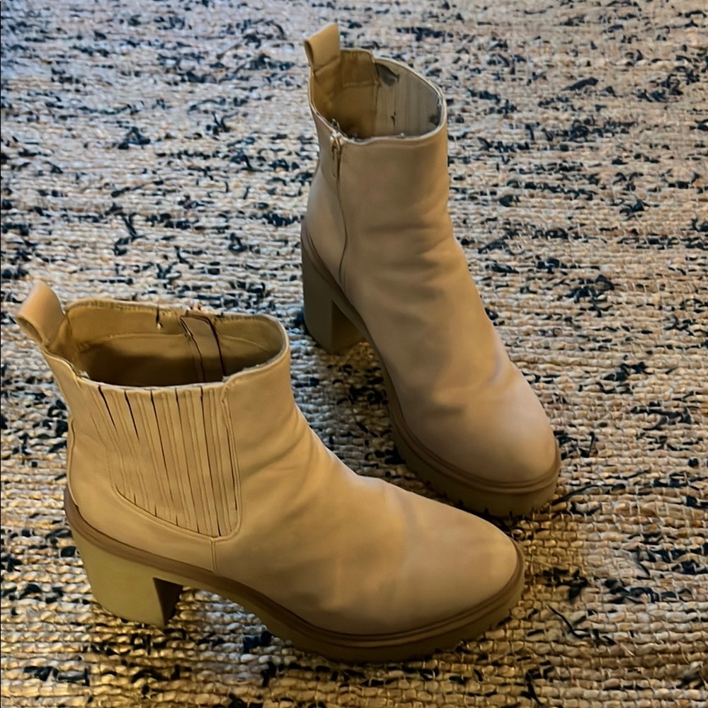 DV by Dolce Vita Juliet Lug Bootie